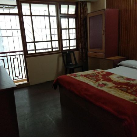Hotel Mansarovar Darjeeling  Buitenkant foto