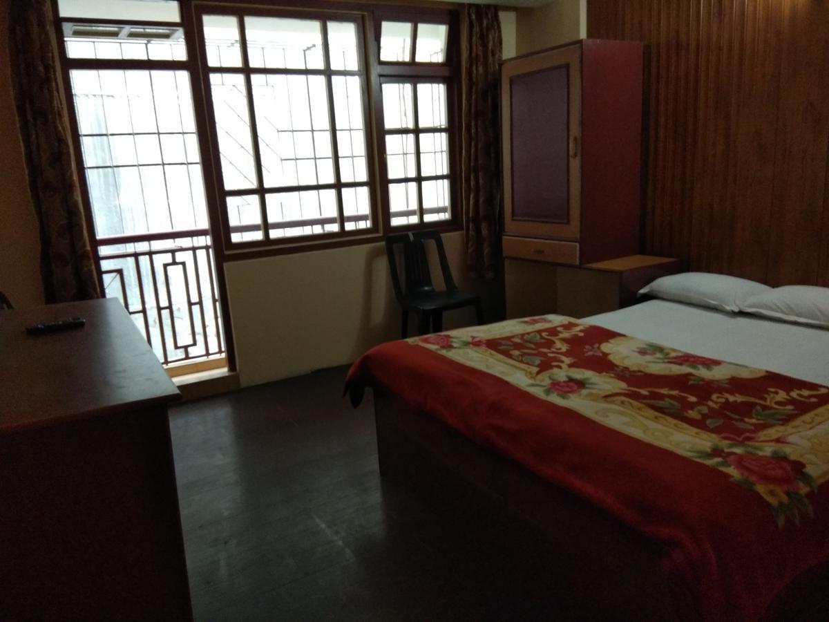 Hotel Mansarovar Darjeeling  Buitenkant foto