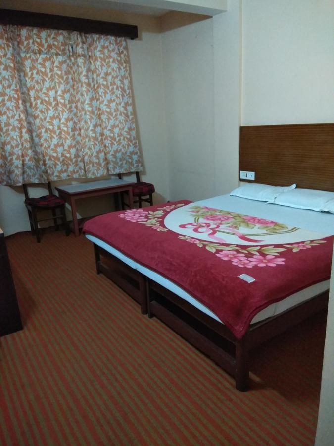 Hotel Mansarovar Darjeeling  Buitenkant foto